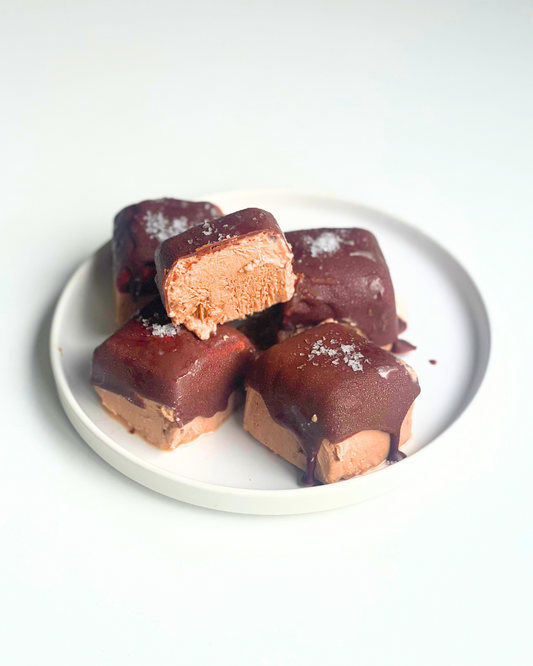 no-bake chocolate cheesecakes on a plate