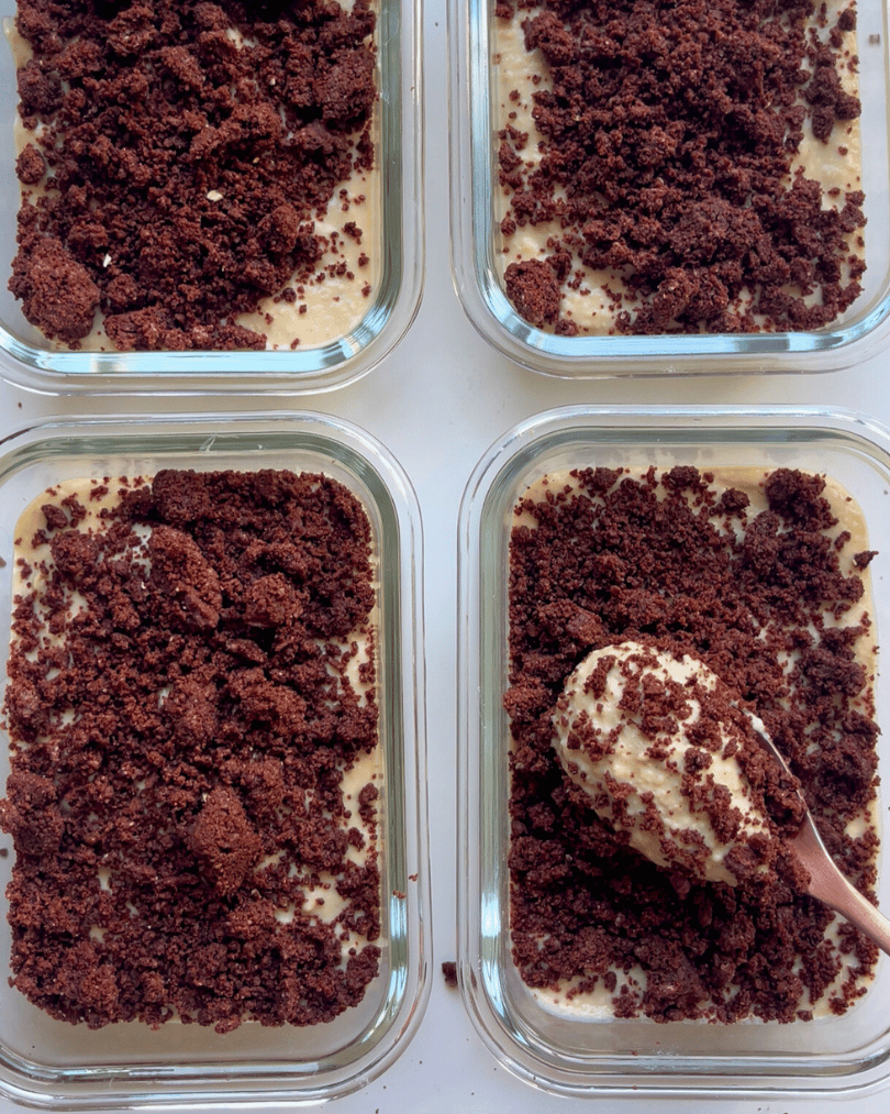 cookies and cream overnight oats in meal prep containers