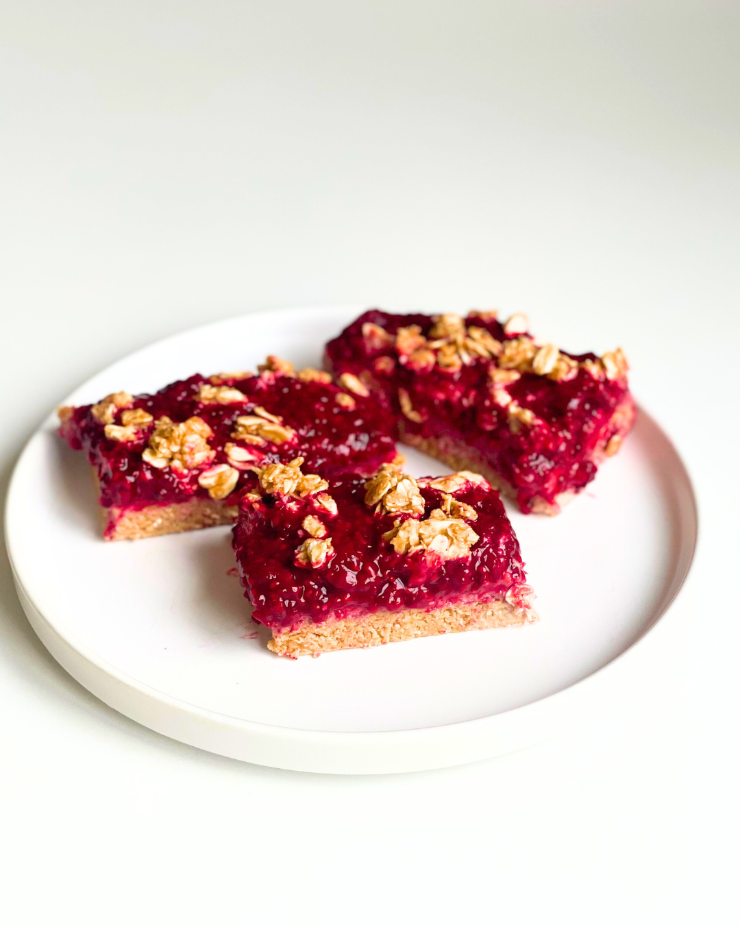 No Bake Raspberry Crumble Bars