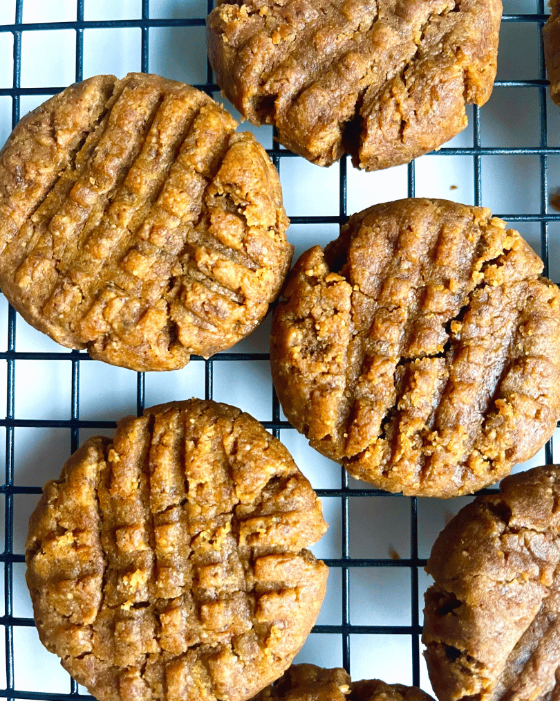 gluten free peanut butter cookies on a cooling rack